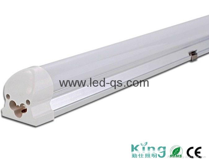 LED T8 TUBE LIGHT 4