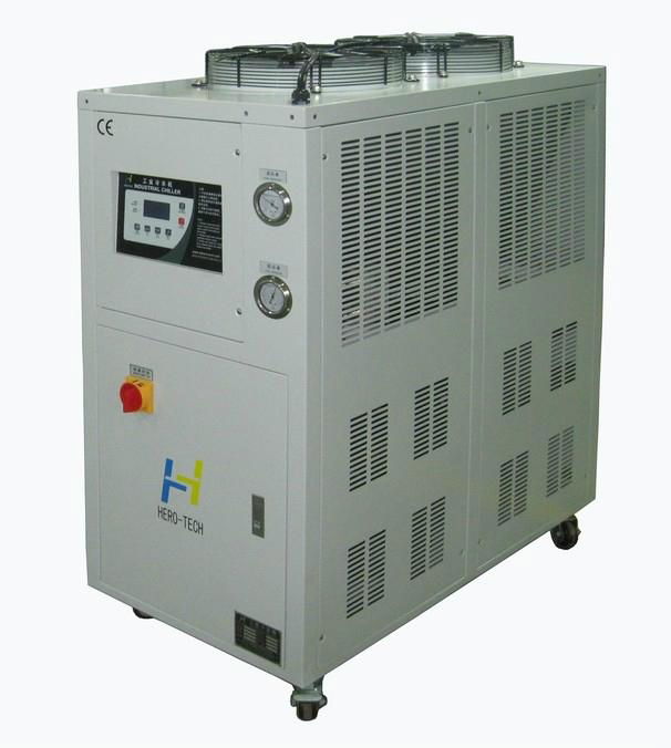 Oil chiller