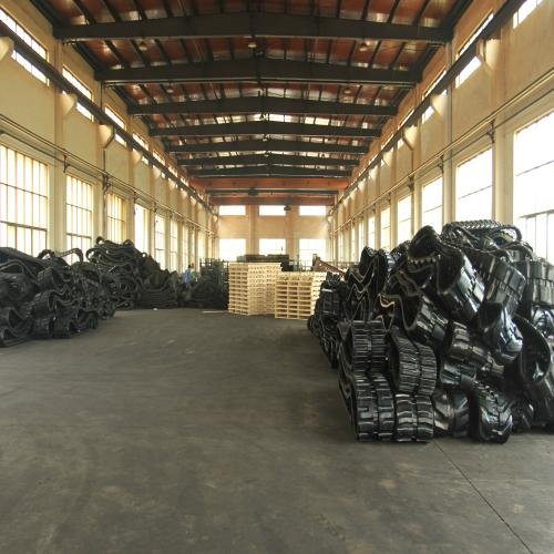 230*48*70 rubber track for CAT  301.5CR excavator 3