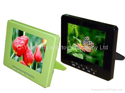 3.5" digital photo frames