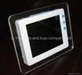 3.5" digital photo frame 1