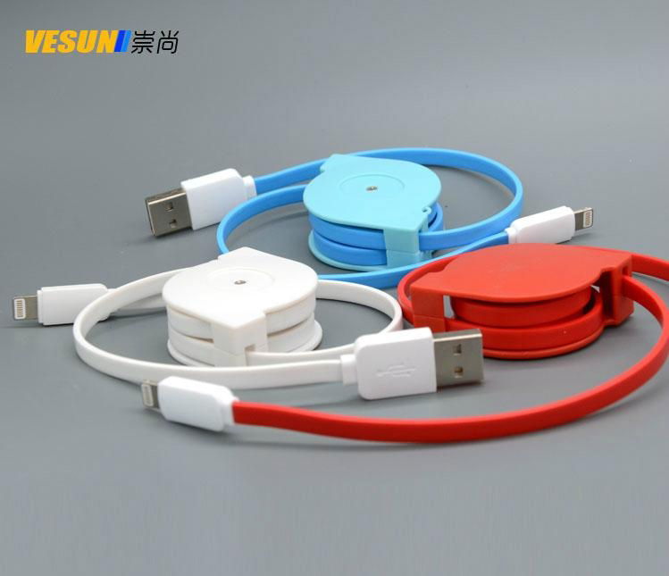 RETRACTABLE LIGHTNING CABLE 5