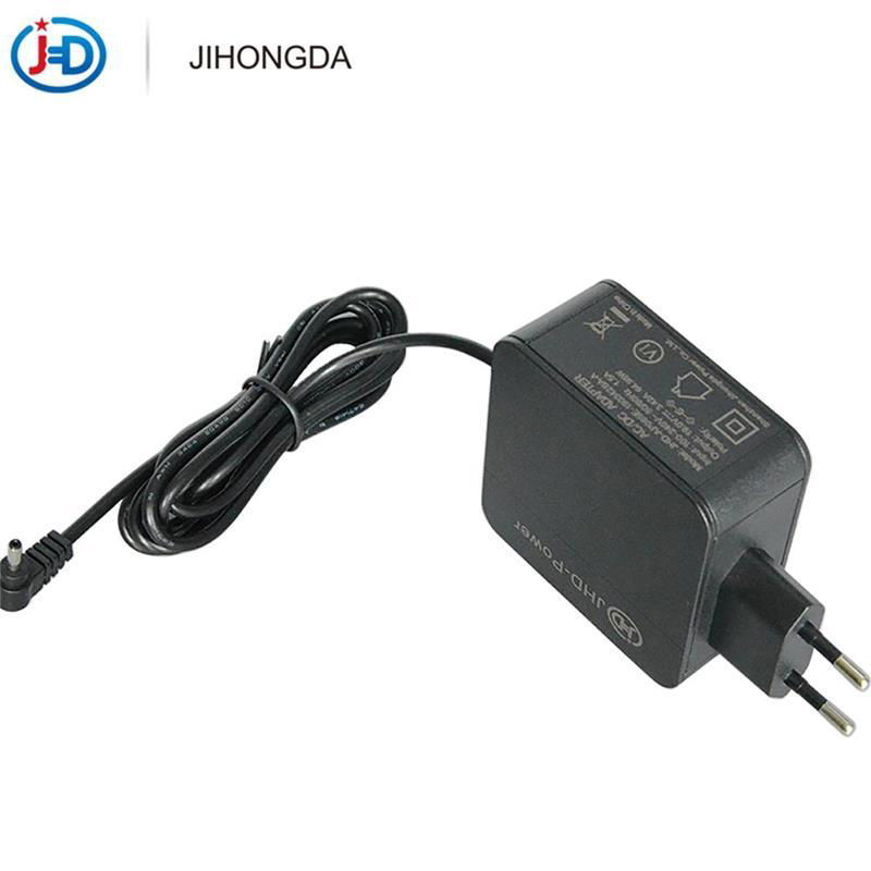 19V3.42A Switching Power Supply Adapter with CE 3