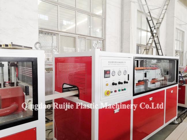 Indoor Decoration WPC Cladding Wall Panel Board Making Machine 4