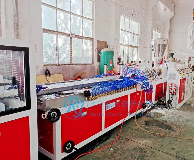 Indoor Decoration PVC Wall Panel PVC Ceiling Making Machine     2