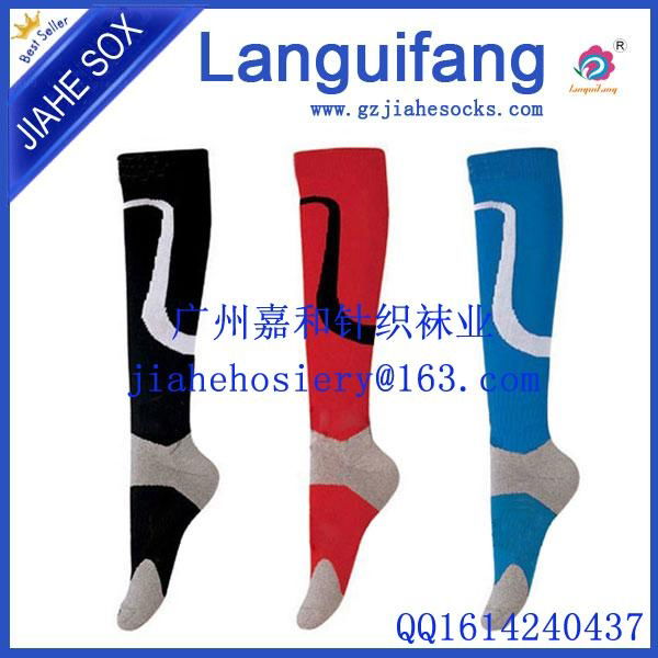 Stripe jacquard knee height football socks 3