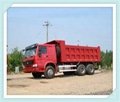 SINOTRUK HOWO 6X4 dump truck for sale 2