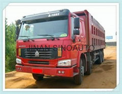 SINOTRUK HOWO 8X4 Titppers for sale