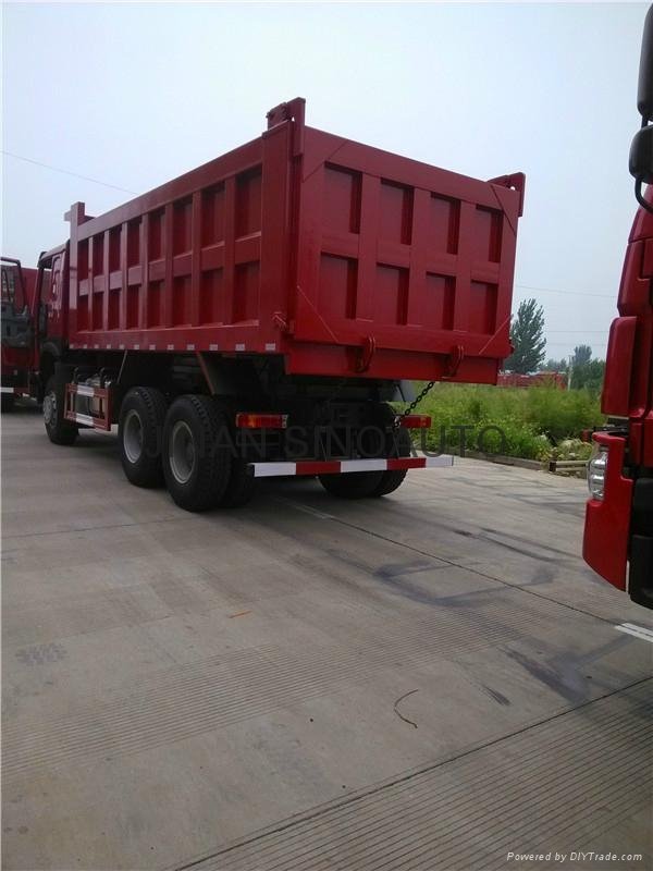 China trucks HOWO dump truck price ZZ3257M3847C 2