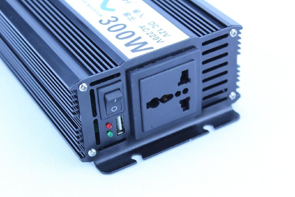 Pure Sine Wave DC12V 24V to AC110V 220V Power Inverter with USB 300W 4