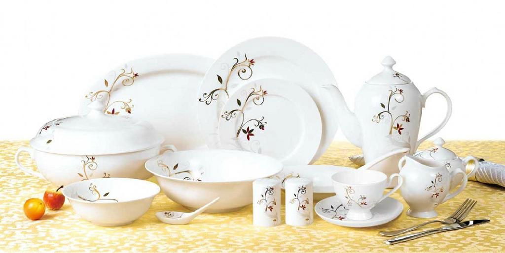 75pcs  bone china dinner set with royal design
