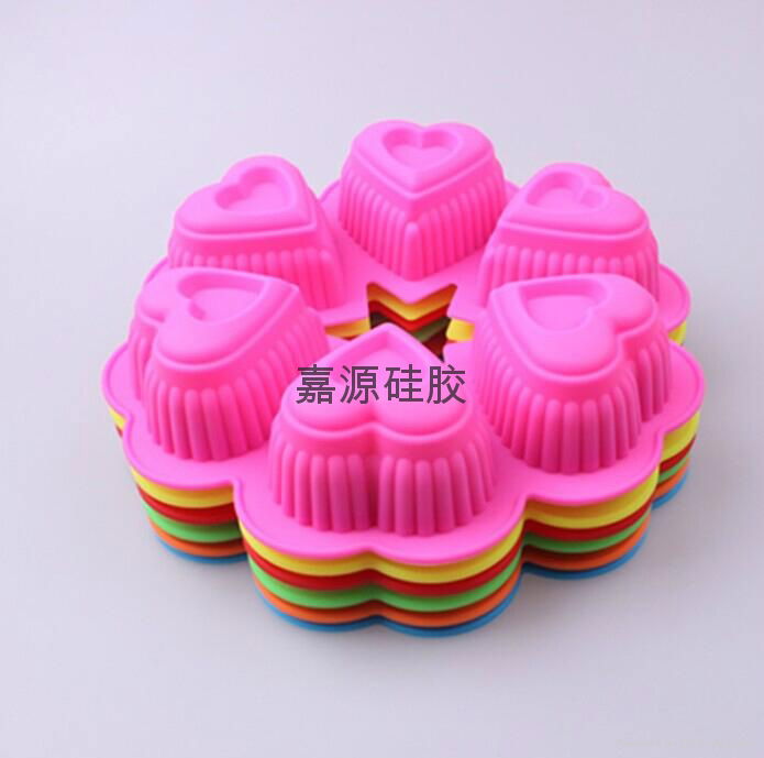 6 cavities heart shaped silicone baking pan cake mold 2