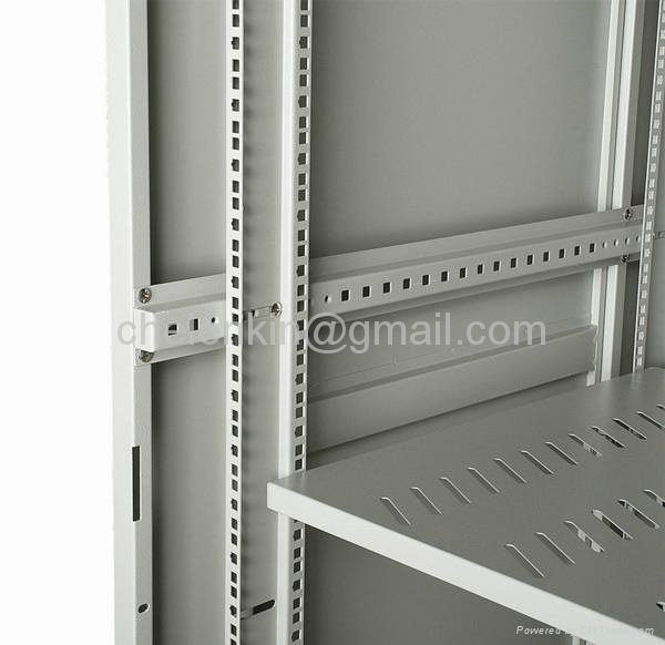 Floor Standing Network  Cabinet 37U(600X800X1800mm） 2