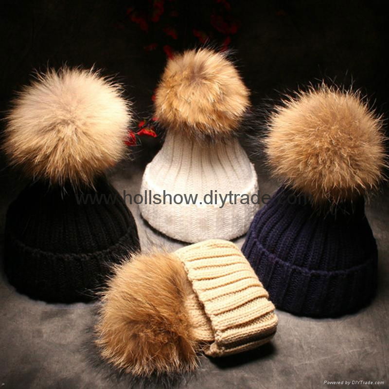 Hot Selling Plain Knitted Women Winter Real Racoon Fur Pom Pom Beanie Hat Cap