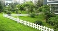 新样式彩色pvc草坪护栏
