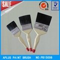 black bristle plastic handle paint brush