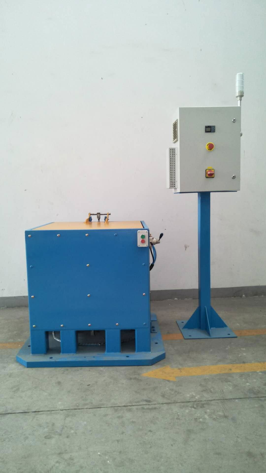Automatic dip spin coating machine for small batch