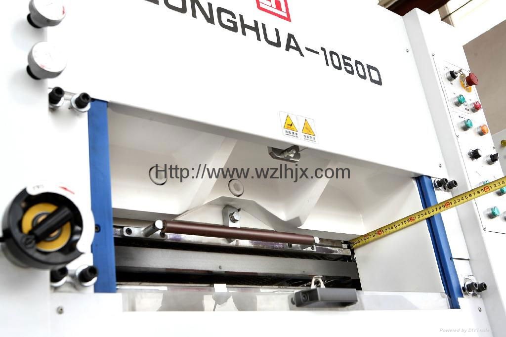 Automatic Die Cutting Machine with Deep Embossing 3