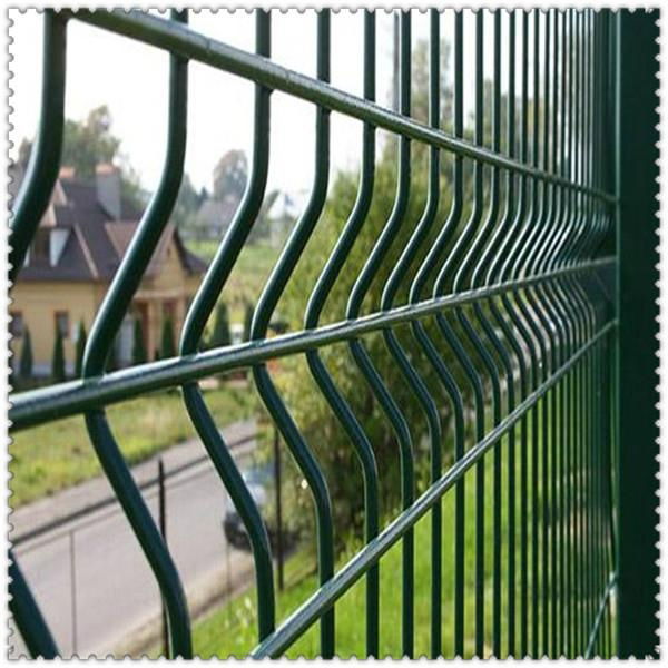 PVC coated white welded mesh fence ( factory and ISO9001 Production )