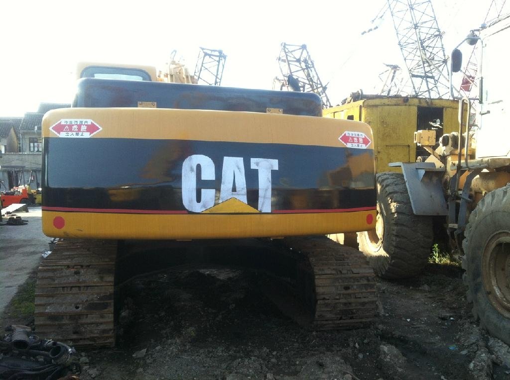 Used CAT Excavator 320C in good condition 4