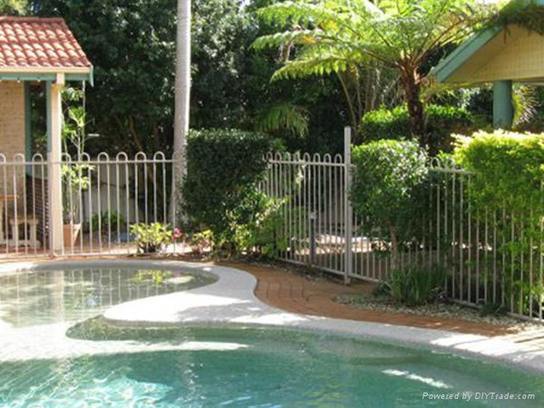 Swimming Pool Fence 4