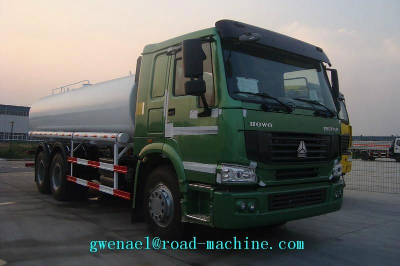 WATER, OIL TANK SINOTRUK 4x2or6x4or8x4  from3 to 45m3 capacity EUROIIorEURO III  3