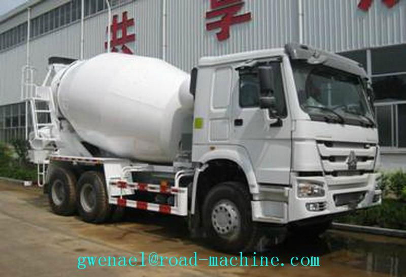 Sinotruk Concrete Mixer Truck 4-16cbm  2