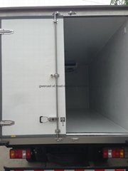 2015 SINOTRUK HOWO LIGHT TRUCK 4x2 Refrigerator  trucks for fruits
