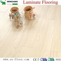 Superior Quality Glossy  smooth Laminate Flooring 2