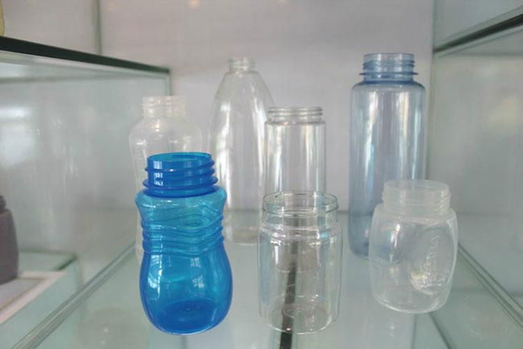 Full automatic plastic bottle lampshade making machine 4