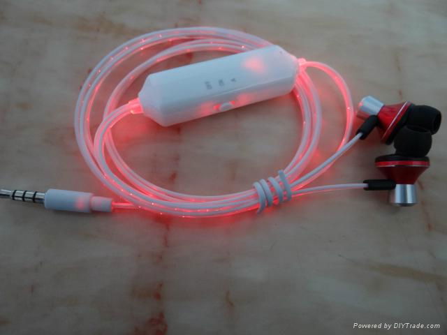 2014 new products led light earphone luminous in dark