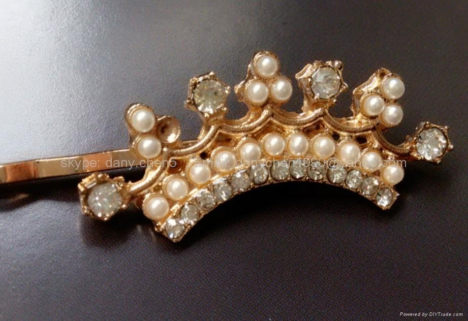 Strip Pearl Crown Hairpin 4