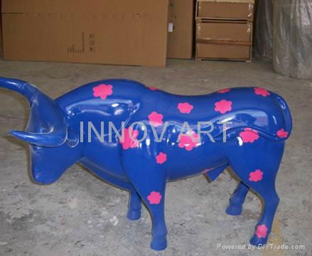 artistic painted animal sculpture art 3