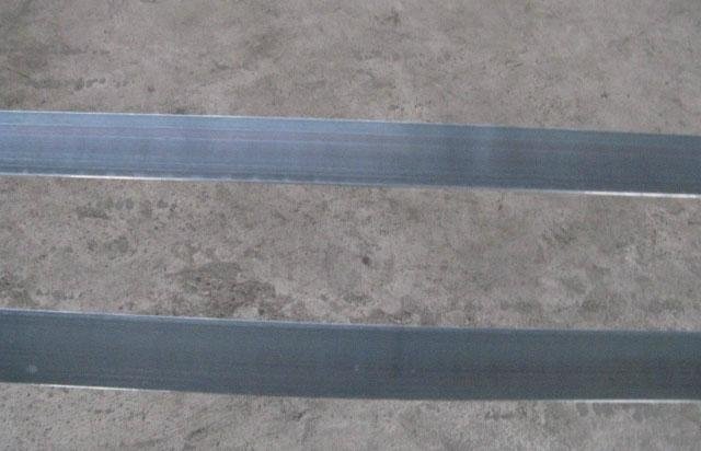 Hardened and tempered steel strip 5