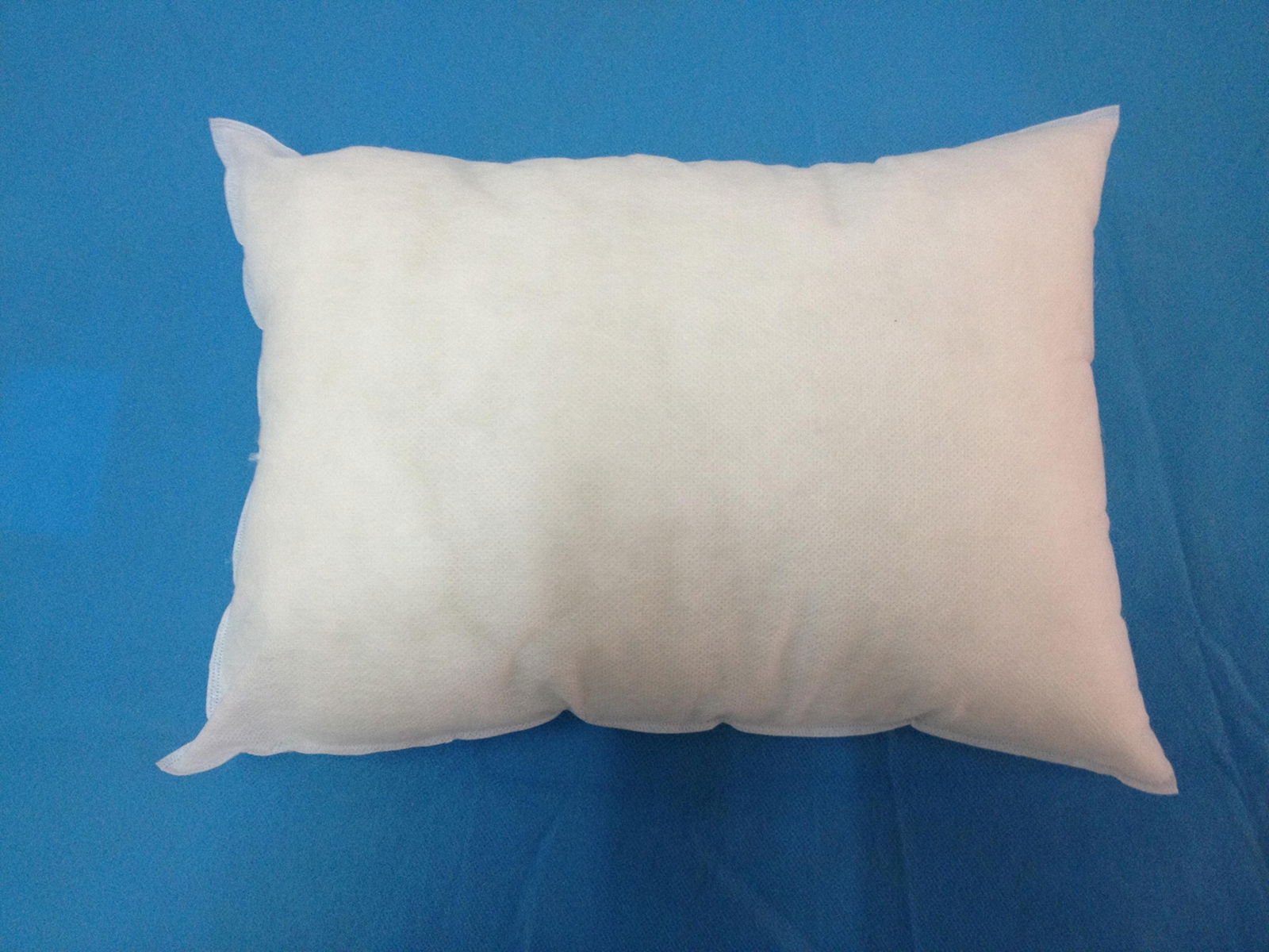 Disposable airline pillow 2