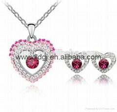 zinc alloy diamond set fashion necklace jewelry made in qingdao 