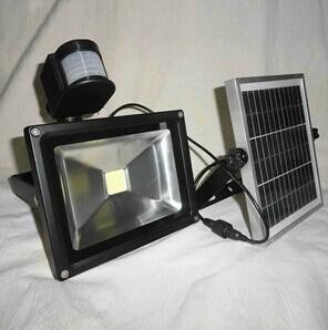 high quality watrproof solar rechargeable floodlight 20w 4