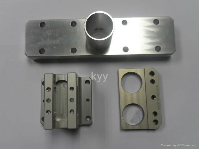 Metal or plastic spare parts machining 