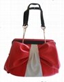 Shoulder bags with red color