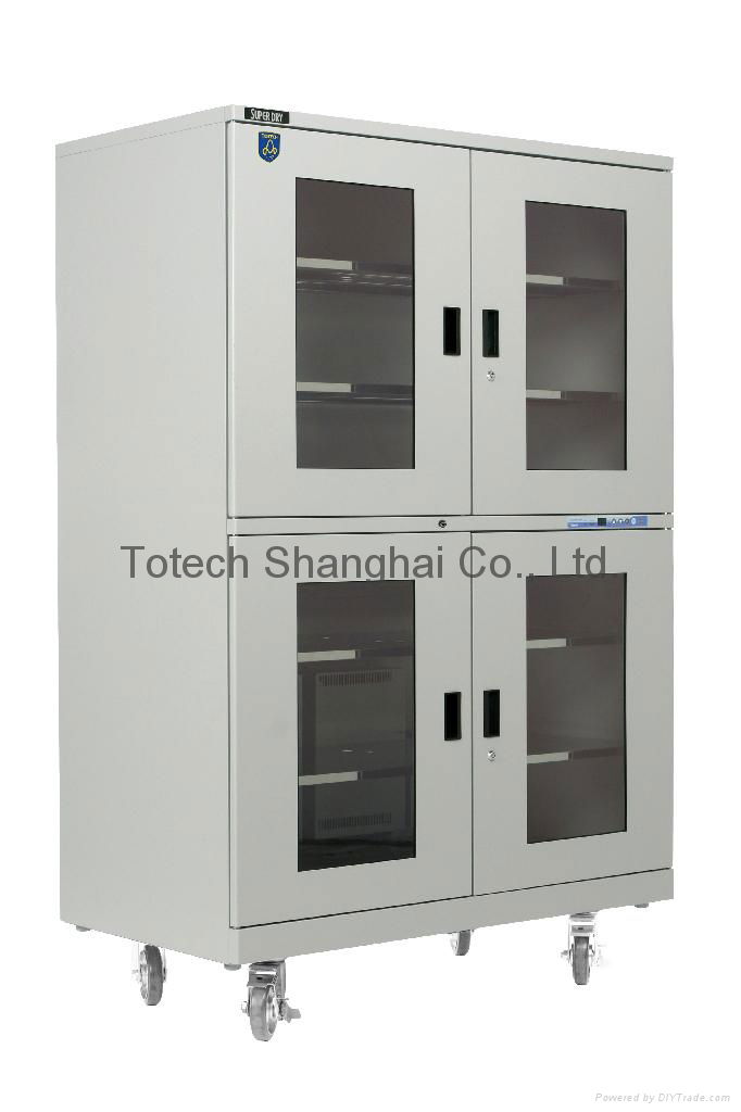 Toyo Living dry cabinet