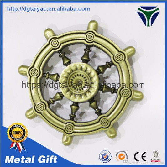 2017 hot sale special toy metal enamel logo function metal hand spinner 2