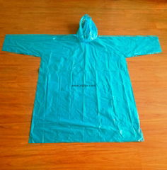 disposable raincoat with diagradabel material 