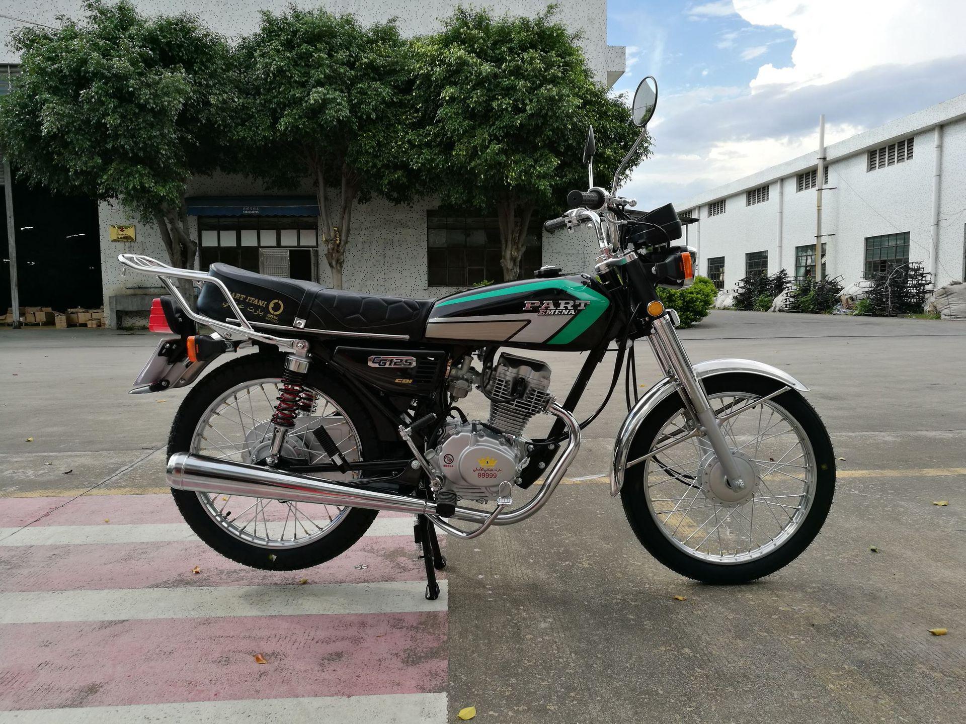 CG125 PART AKKAD出口代工CG125型跨騎式摩托車 3
