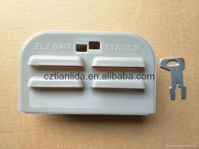 Plastic Fly Bait Station 5