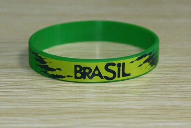 OEM Multicolor Debossed Silicone Bracelet with Special Customer's Logo  3