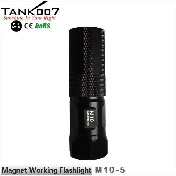 Supply Magnet Working LED Flashlight TANK007 M10 1
