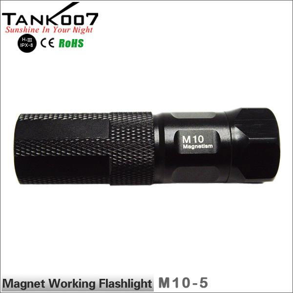 Supply Magnet Working LED Flashlight TANK007 M10 2