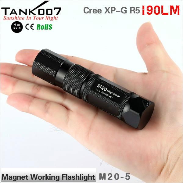 Supply Magnet Working LED Flashlight TANK007 M20 2