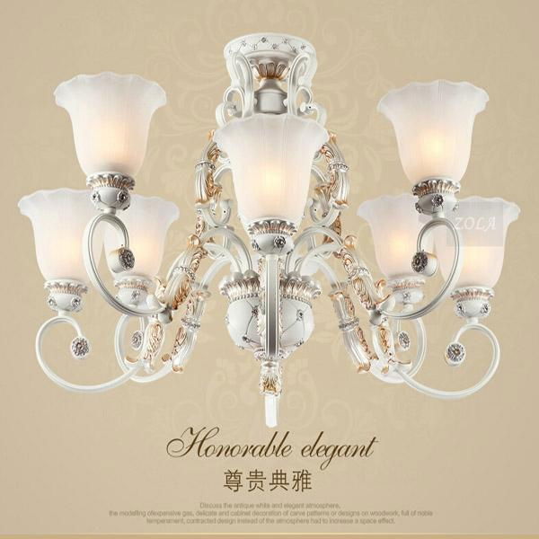 High Quality Fashion Luxury Resin Iron And Glass Material 8 Heads Led Chandelier