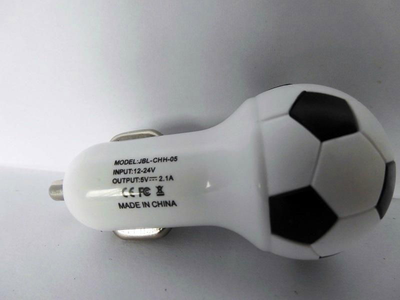 5V 1A football car charger 4